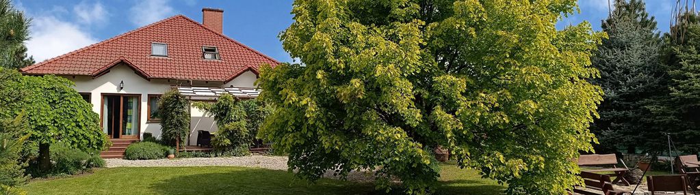 Długołęka, dom 231 m2, działka 13,9 ar, rok 2005