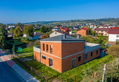 Nowoczesny dom w stanie surowym | chełmiec-gaj