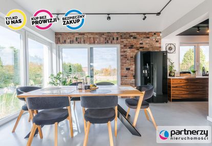 Ładny oszczędny dom, pompa-panele pv-rekuperacja