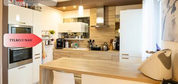 Dwa poziomy/4 pok/2 łazienki/balkon/garaż/piwnica