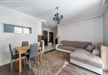 3pokoje, garaż, taras, 2 sypialnie, do wejścia