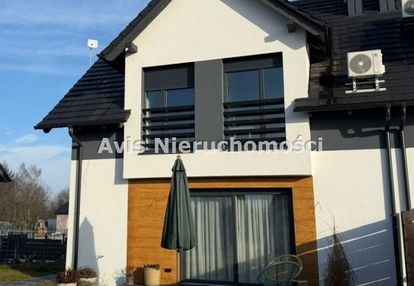 Bliźniak z zaadoptowanym poddaszem;