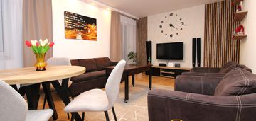 Przytulne | 4 pokoje | klimatyzacja | garaż