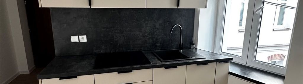 Klimatyczne mieszkanie w oferstaurowanej kamienicy