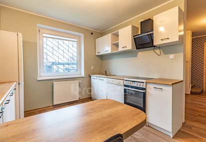 Dom wolnostojący | 6 pokoi