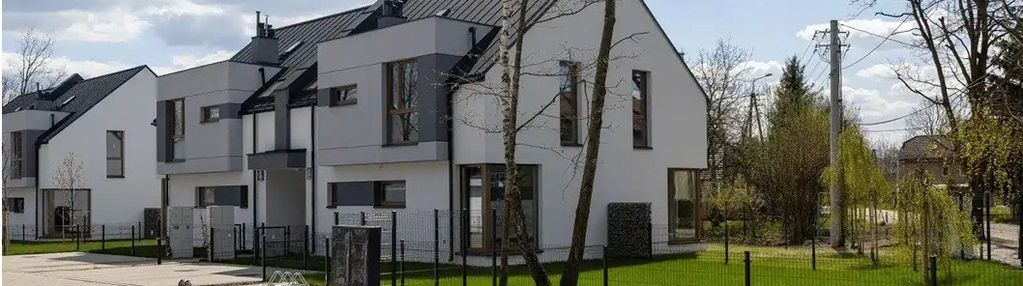 Do zamieszkania, narożny, z dużym ogrodem