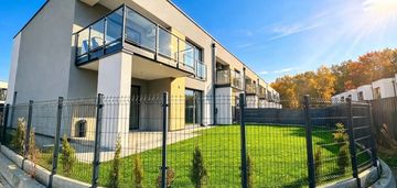 Narożne, ogród 120m2, schowek, przestronne
