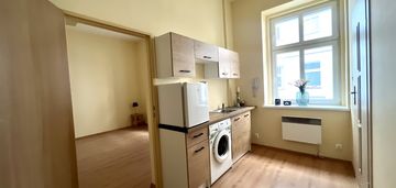 Kawalerka w centrum gniezna, wysokie sufity