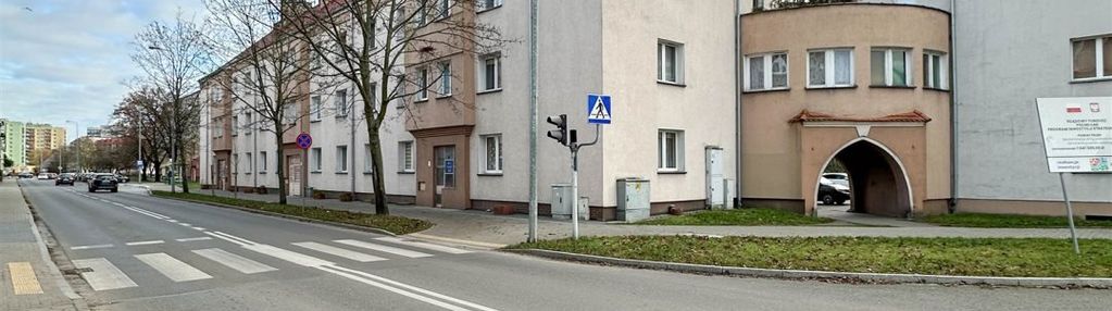 Przestronne mieszkanie w kamienicy i piętro