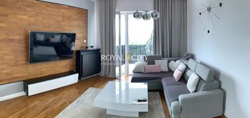 100 m apartement z tarasem i widokiem.