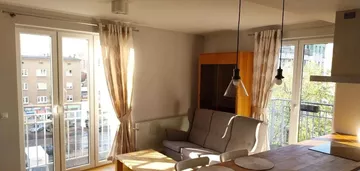 Słoneczne trzypokojowe mieszkanie górczyn