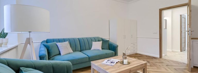 Mokotów elegancka kawalerka z osobną kuchnią