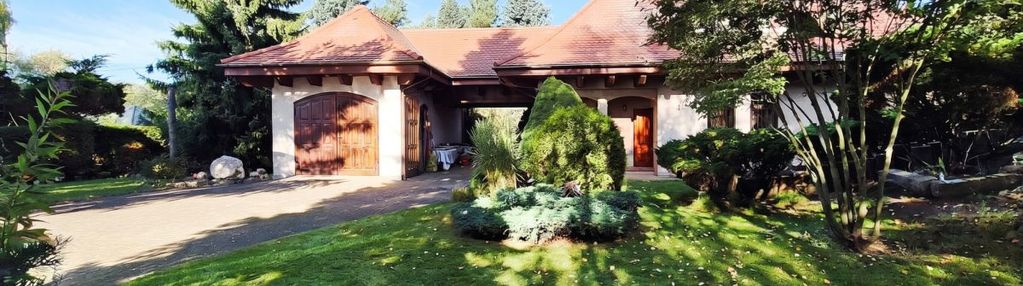 Klimatyczny dom w sztutowie z pięknym ogrodem