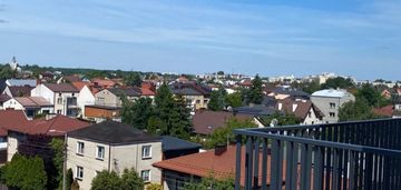 Nowe, z pięknym widokiem i z garderobą