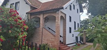 Dom stegna blisko morza