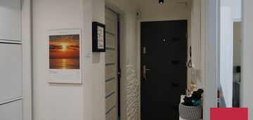 Jasne 4 pokoje, 2 balkony, z wyposażeniem