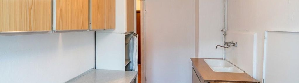 Mieszkanie do remontu w świetnej lokalizacji, ul. 3 maja, 34 m² 2 piętro
