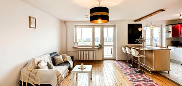 Dwupoziomowe mieszkanie z pięknym widokiem