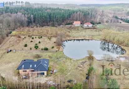 5787 m² ciszy i przestrzeni z dostępem do stawu