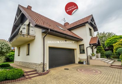 Zadbany,wysoki standard dom ok 230 m2