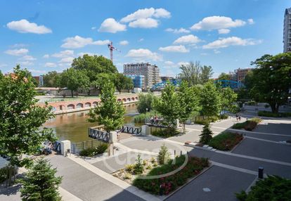 Apartament z widokiem na rzekę - duży balkon