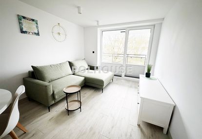 Bezczynszowe mieszkanie na ulicy nad torem