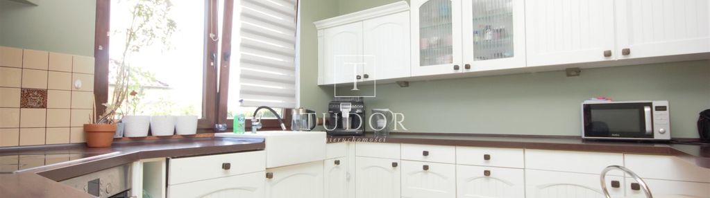 Dom wolnostojący w mierzynie. świetna lokalizacja.