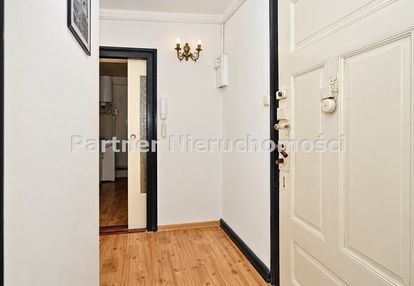 Prosta 2 pokoje na starówce, piwnica 58m2!