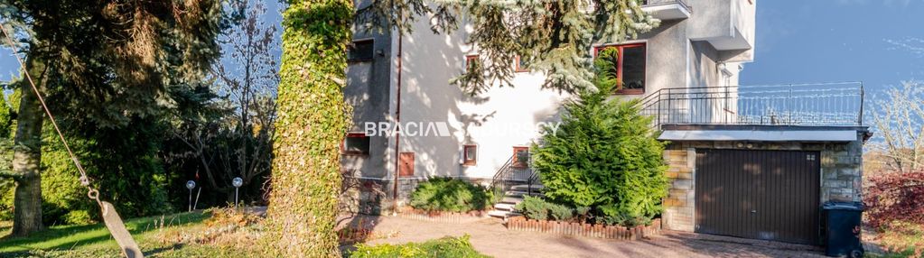 Przestrzenny dom w okolicach mogilan.