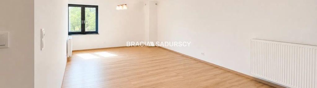 4 pokoje | 79 m² | 2 miejsca postojowe | dąbska