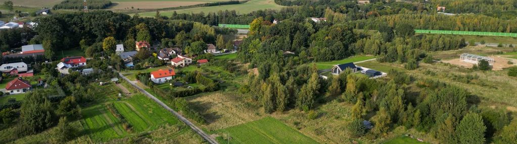 1403 m2| mpzp| media przy granicy działki