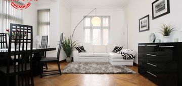 Przestronny apartament na wynajem w centrum