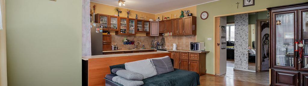 3 - pokojowe mieszkanie | kowale | 2 miejsca posto