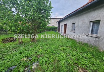 Słupsko, mały dom na małej działce
