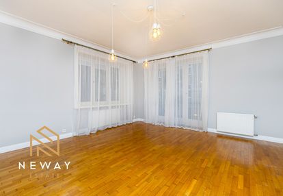 Stare miasto, apartament, 3 pok., balkon