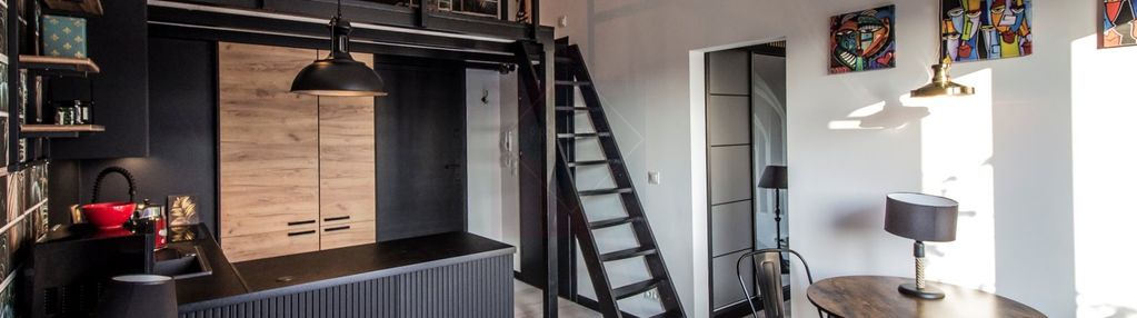 Nowoczesny loft, 2 pokoje i antresola