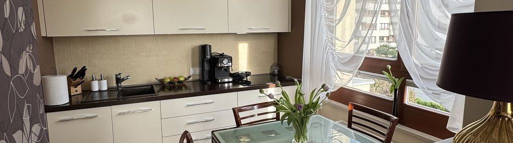 2 pokoje | loggia | apartamentowiec | metro