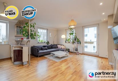 2 pokoje z balkonem i miejscem w hali!