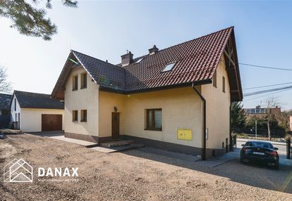 Dom wolnostojący z pompą ciepła | tyniec