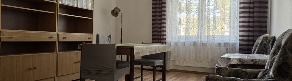2 pokoje z garażem