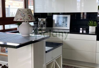 Piękny apartament z tarasem ok. 15m2
