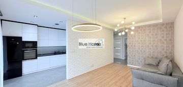 1 piętro, 3 pokoje, garderoba, 2 balkony, garaż