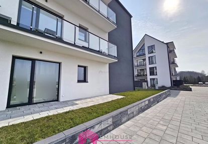 Nowy apartament w ustroniu morskim – wykończony
