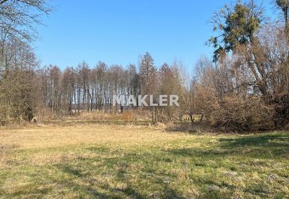 Działka nad jeziorem - lipienica