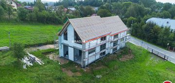 Nowoczesny dom w morawicy