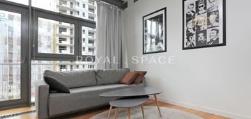 2-poziomowe mieszkanie z prywatną siłownią!