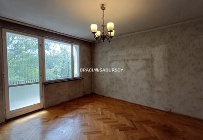 2 pokoje | loggia | nowa huta | do remontu
