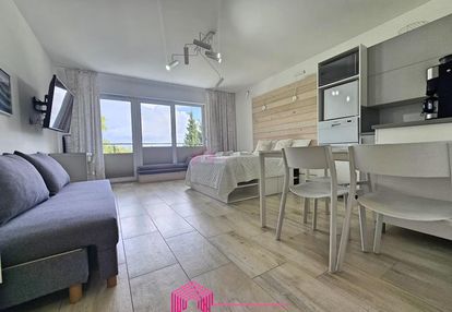 Apartament 30 m od plaży z miejscem postojowym