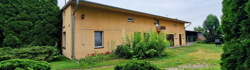 Dom na dużej działce, ze stawem – małyszyn