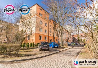 Dwupoziomowe mieszkanie, duży balkon z widokiem!